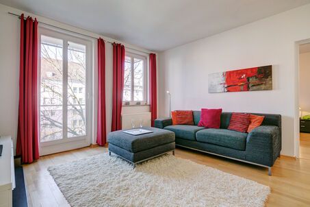 https://www.mrlodge.com/rent/2-room-apartment-munich-maxvorstadt-4228
