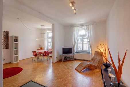 https://www.mrlodge.com/rent/2-room-apartment-munich-au-haidhausen-4369