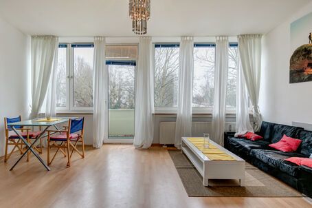 https://www.mrlodge.com/rent/1-room-apartment-munich-bogenhausen-4450