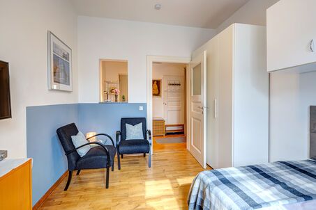 https://www.mrlodge.com/rent/1-room-apartment-munich-au-haidhausen-4630