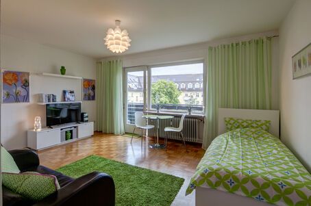 https://www.mrlodge.com/rent/1-room-apartment-munich-schwabing-4748