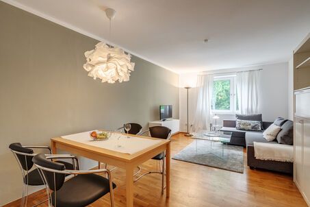 https://www.mrlodge.com/rent/3-room-apartment-munich-bogenhausen-4765