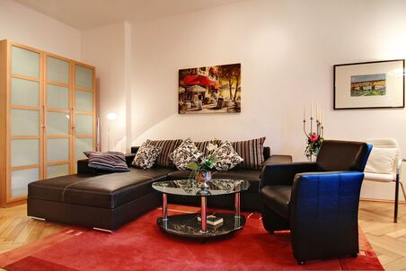 https://www.mrlodge.com/rent/1-room-apartment-munich-maxvorstadt-4809
