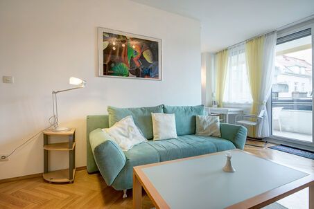 https://www.mrlodge.com/rent/1-room-apartment-munich-au-haidhausen-4848
