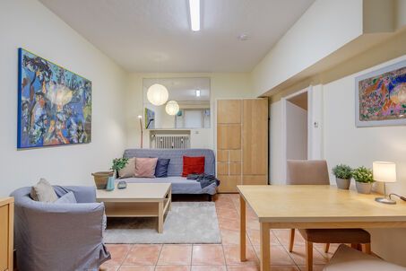 https://www.mrlodge.com/rent/1-room-apartment-munich-maxvorstadt-495