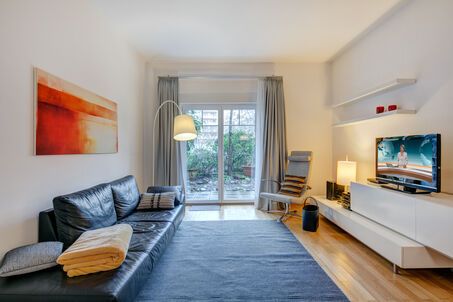 https://www.mrlodge.com/rent/2-room-apartment-munich-schwabing-5243