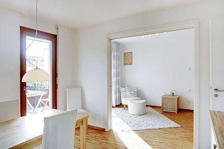 https://www.mrlodge.com/rent/1-room-apartment-munich-schwanthalerhoehe-5279