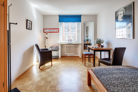 https://www.mrlodge.com/rent/1-room-apartment-munich-maxvorstadt-5324
