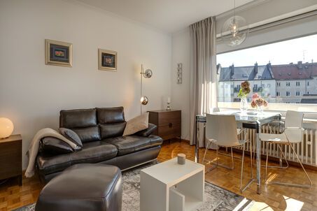 https://www.mrlodge.com/rent/1-room-apartment-munich-au-haidhausen-5326