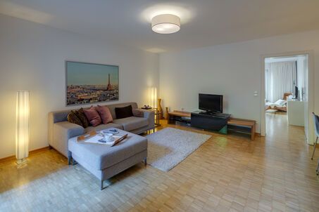 https://www.mrlodge.com/rent/2-room-apartment-munich-ludwigsvorstadt-5375