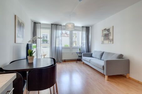 https://www.mrlodge.com/rent/2-room-apartment-munich-isarvorstadt-5733