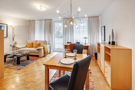 https://www.mrlodge.com/rent/1-room-apartment-munich-neuhausen-5887