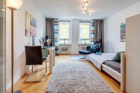 https://www.mrlodge.com/rent/1-room-apartment-munich-au-haidhausen-6215