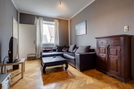 https://www.mrlodge.com/rent/3-room-apartment-munich-gaertnerplatzviertel-6243