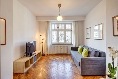 https://www.mrlodge.com/rent/2-room-apartment-munich-schwabing-6325