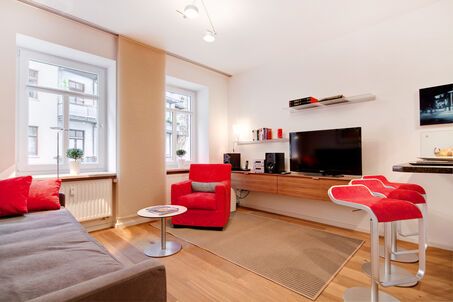 https://www.mrlodge.com/rent/1-room-apartment-munich-glockenbachviertel-6475
