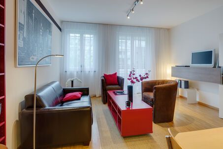 https://www.mrlodge.com/rent/2-room-apartment-munich-maxvorstadt-6524