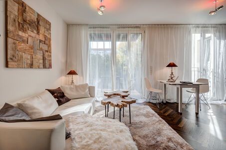 https://www.mrlodge.com/rent/2-zimmer-wohnung-muenchen-maxvorstadt-6689