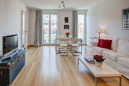 https://www.mrlodge.com/rent/1-room-apartment-munich-bogenhausen-6763