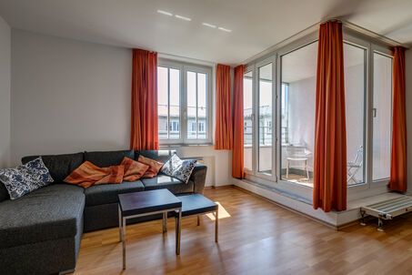 https://www.mrlodge.com/rent/2-room-apartment-munich-neuhausen-6970