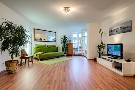 https://www.mrlodge.com/rent/1-room-apartment-munich-glockenbachviertel-7157