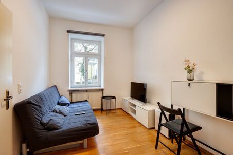 https://www.mrlodge.com/rent/2-room-apartment-munich-au-haidhausen-7289