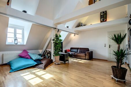 https://www.mrlodge.com/rent/2-room-apartment-munich-neuhausen-7619