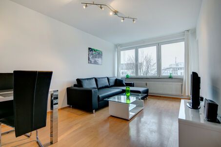 https://www.mrlodge.com/rent/2-room-apartment-munich-au-haidhausen-7661