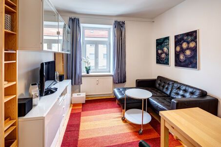 https://www.mrlodge.com/rent/1-room-apartment-munich-milbertshofen-7798