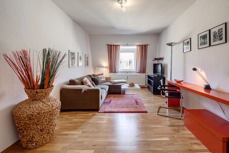 https://www.mrlodge.com/rent/2-room-apartment-munich-maxvorstadt-782