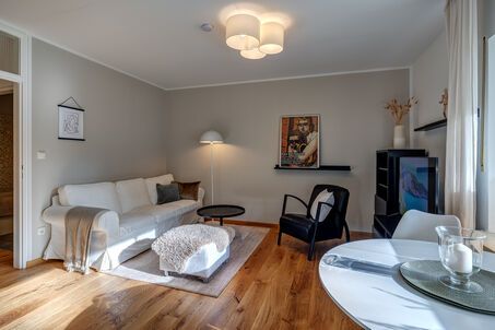 https://www.mrlodge.com/rent/1-room-apartment-munich-solln-7894