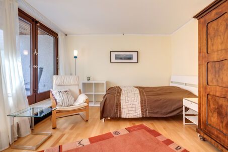 https://www.mrlodge.com/rent/1-room-apartment-taufkirchen-8425