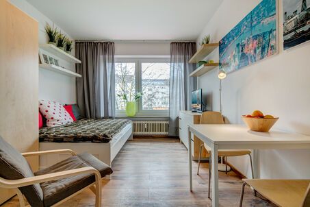 https://www.mrlodge.com/rent/1-room-apartment-munich-nymphenburg-8440