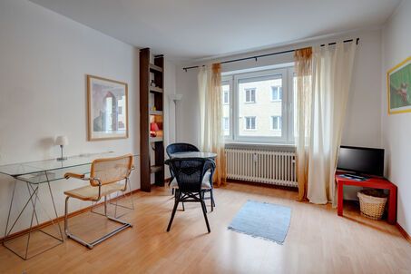 https://www.mrlodge.com/rent/1-room-apartment-munich-schwabing-855