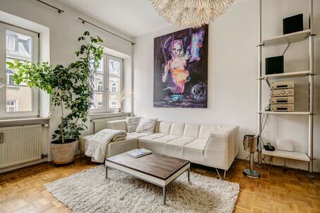 https://www.mrlodge.com/rent/3-room-apartment-munich-glockenbachviertel-8744