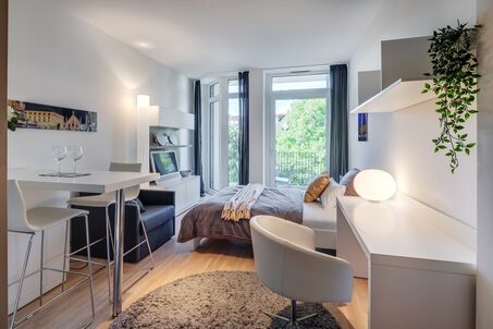 https://www.mrlodge.com/rent/1-room-apartment-munich-bogenhausen-8796