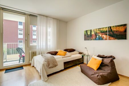 https://www.mrlodge.com/rent/1-room-apartment-munich-berg-am-laim-8803