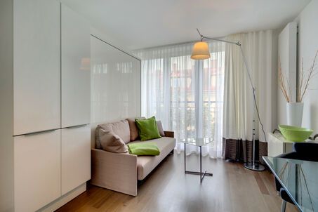https://www.mrlodge.com/rent/1-room-apartment-munich-schwabing-8867