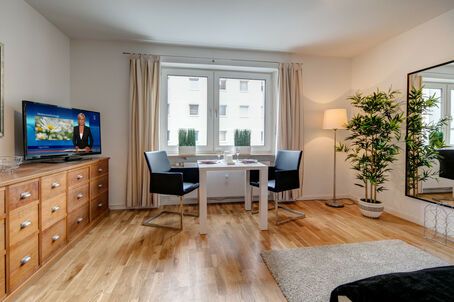 https://www.mrlodge.com/rent/1-room-apartment-munich-bogenhausen-8907