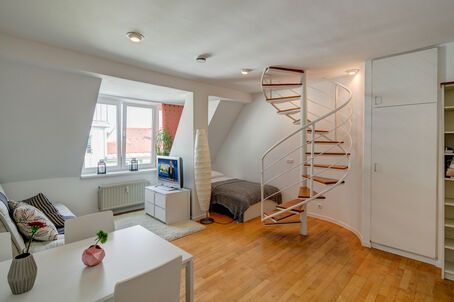 https://www.mrlodge.com/rent/1-room-apartment-munich-isarvorstadt-9004
