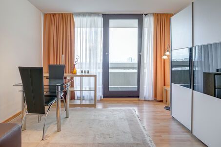 https://www.mrlodge.com/rent/1-room-apartment-munich-olympiadorf-9030