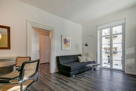 https://www.mrlodge.com/rent/2-room-apartment-munich-isarvorstadt-9070