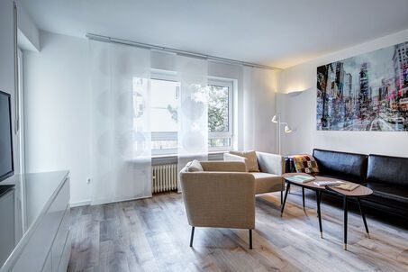 https://www.mrlodge.com/rent/3-room-apartment-munich-nymphenburg-9087