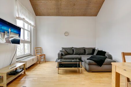 https://www.mrlodge.com/rent/2-room-apartment-munich-nymphenburg-gern-9110
