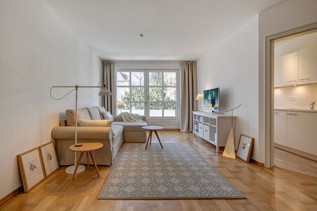 https://www.mrlodge.com/rent/2-room-apartment-munich-altbogenhausen-9355