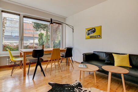https://www.mrlodge.com/rent/2-room-apartment-munich-maxvorstadt-9388