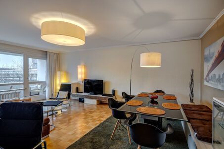 https://www.mrlodge.com/rent/2-room-apartment-munich-schwabing-west-9468