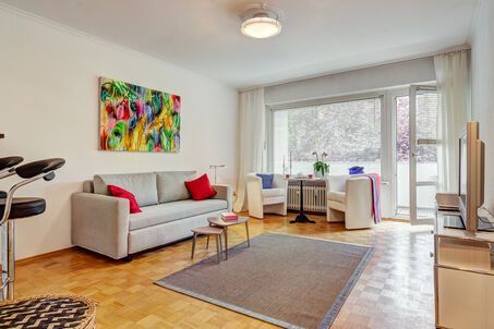 https://www.mrlodge.com/rent/1-room-apartment-munich-bogenhausen-9476