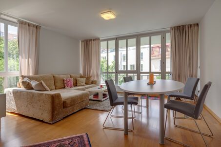 https://www.mrlodge.com/rent/2-zimmer-wohnung-muenchen-schwabing-9548
