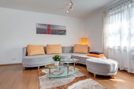https://www.mrlodge.com/rent/2-room-apartment-munich-milbertshofen-9640
